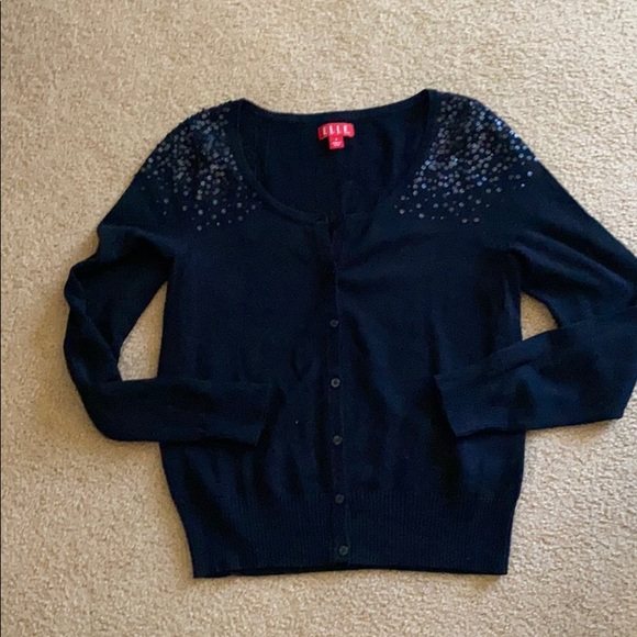Black button up sweater by ELLE (AB) - Picture 3 of 9